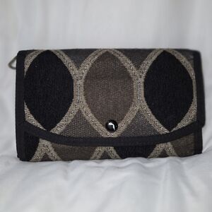 Danny K of Beverly Hills Chic Black and Tan Women's Clutch